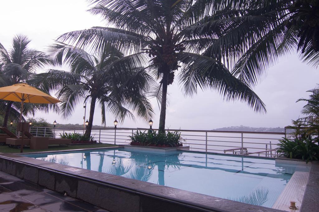 Deltin Palms Riverfront Panaji Exterior foto